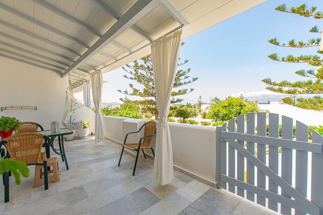 Maroussa Studios Agia Anna  Exteriör bild