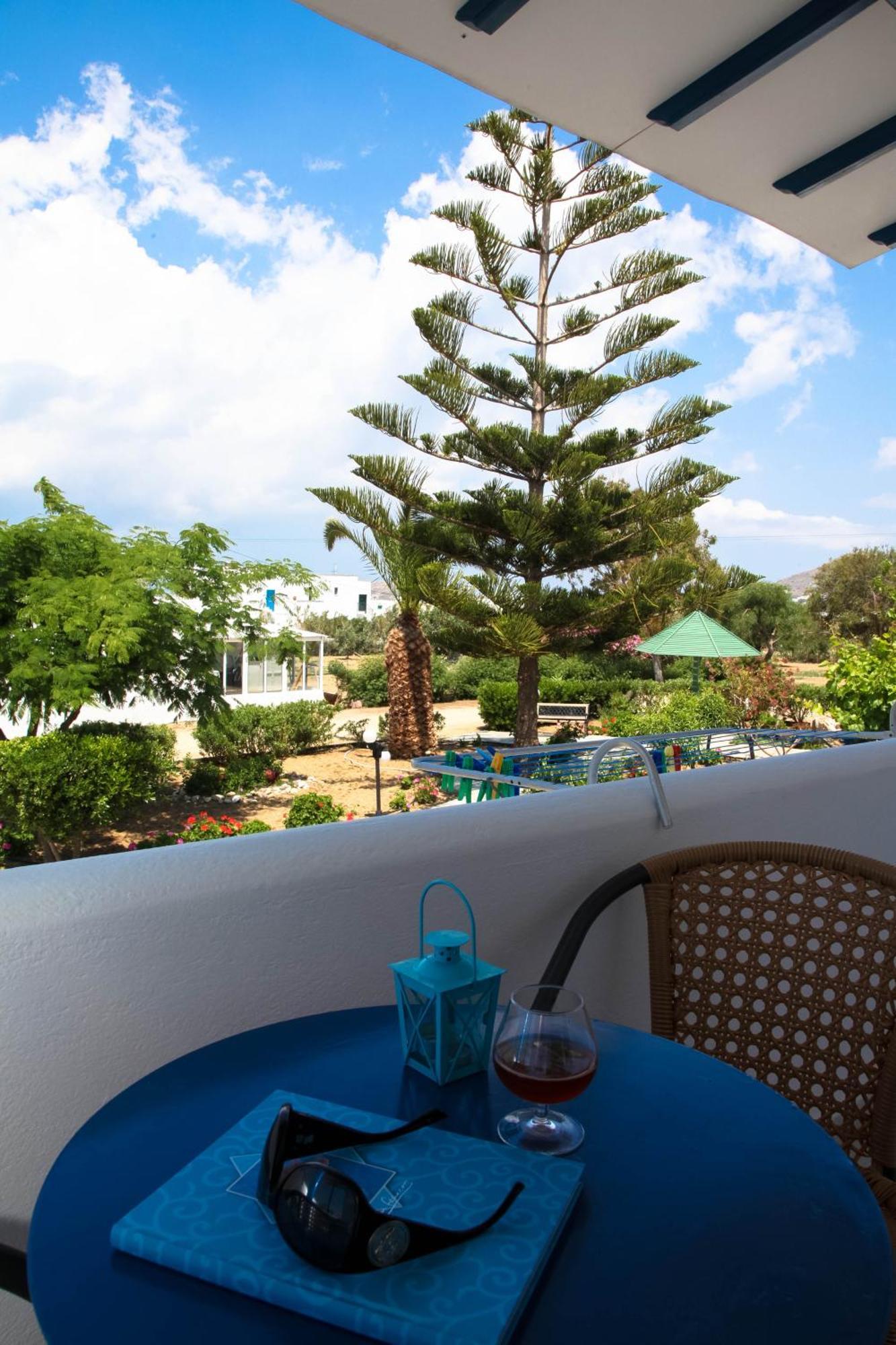 Maroussa Studios Agia Anna  Exteriör bild