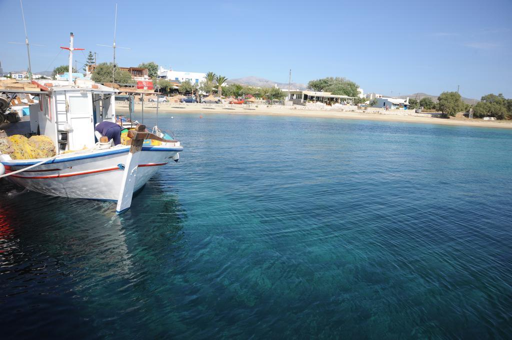 Maroussa Studios Agia Anna  Exteriör bild