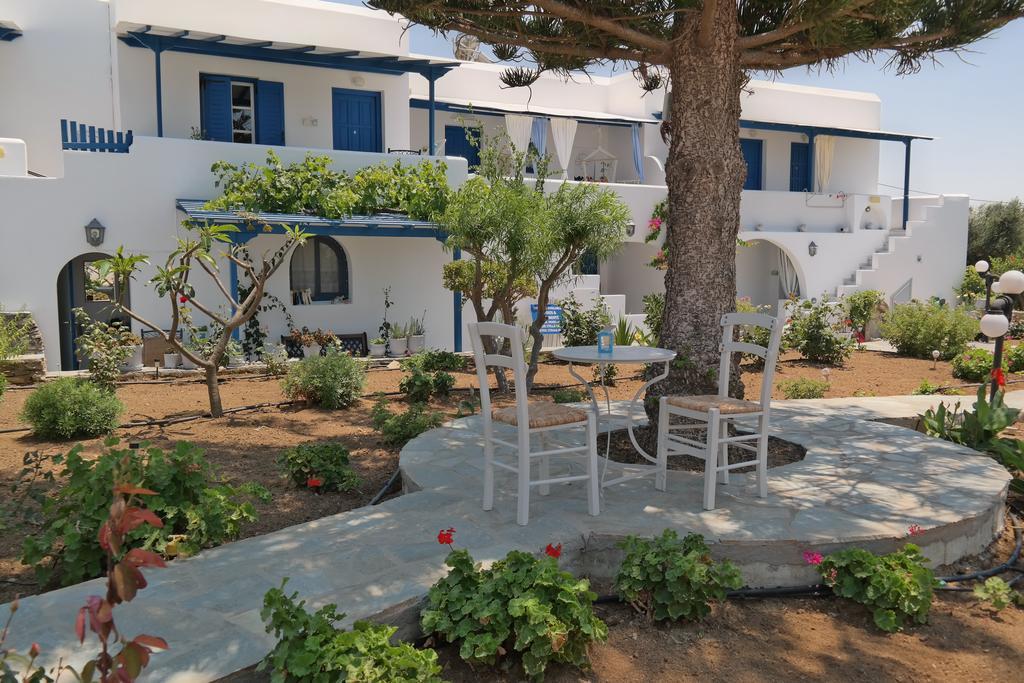 Maroussa Studios Agia Anna  Exteriör bild
