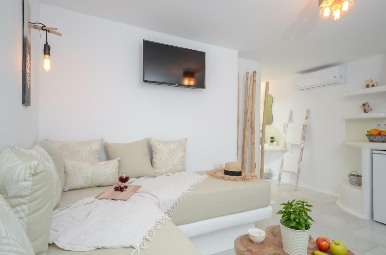 Maroussa Studios Agia Anna  Exteriör bild